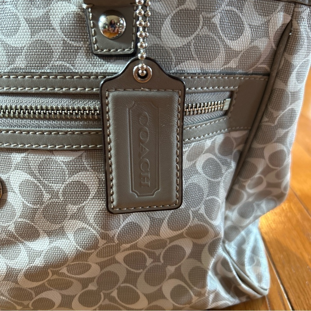 COACH Chelsea Bias Signature Tote Bag Handbag Purse C1168-F17179 Gray & White - Picture 4 of 8
